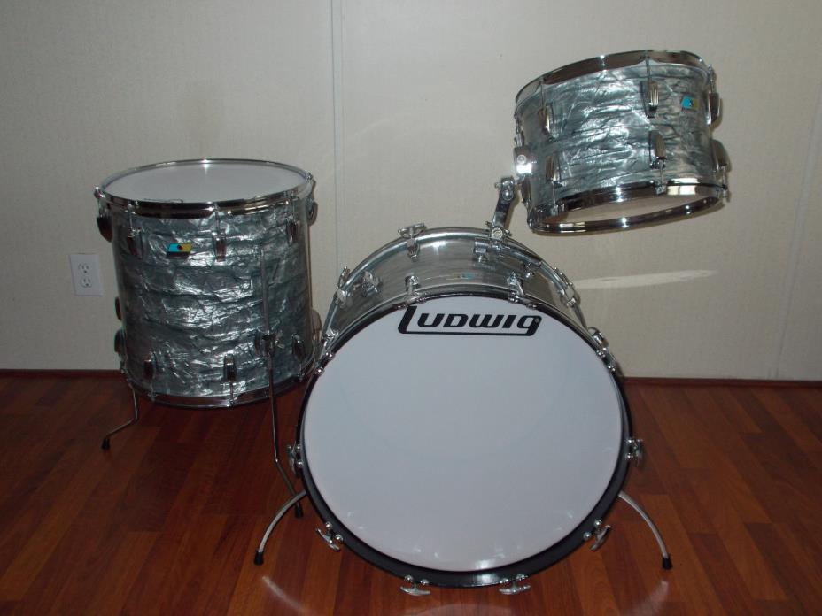 Vintage 1970s Ludwig Sky Blue Pearl 3-Ply Maple Drum Kit