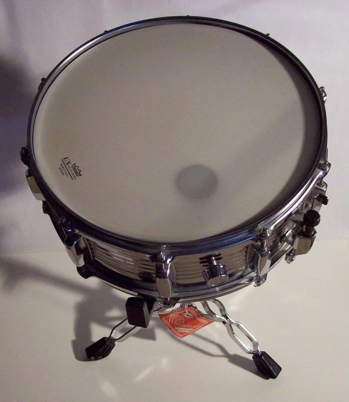 PERCUSSION PLUS 5.5 X 14 INCH 10-LUG CHROME SNARE DRUM WITH STAND