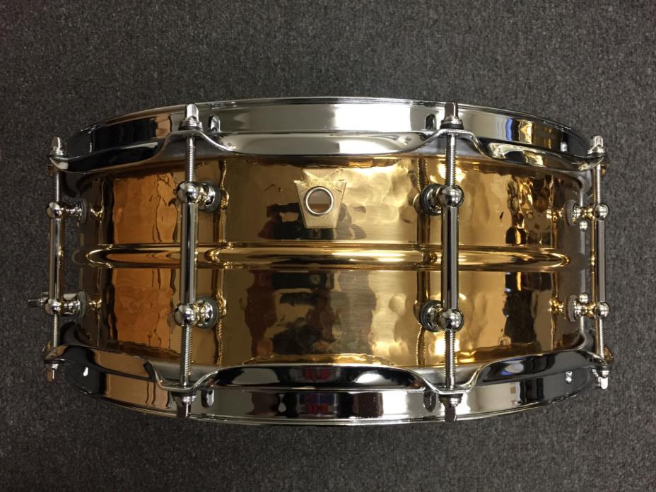 Ludwig 5x14 Hammered Bronze w/ Tube Lugs Snare Drum LB550KT $729.99