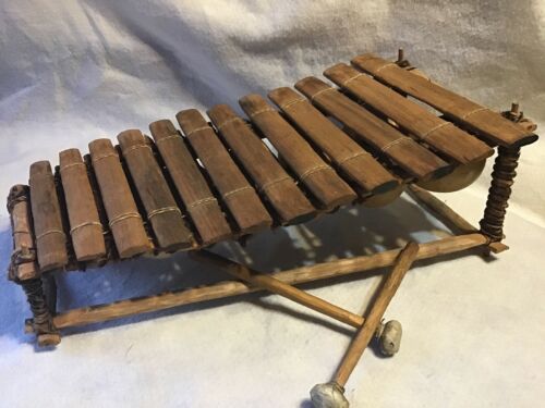 West African Wooden Balafon Xylophone Resonant Gourds 12 Tone Tribal Mallets