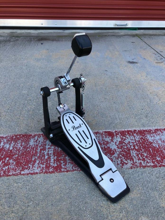 Pearl P-900 Bass Drum Pedal pre-owned chain-drive pedal