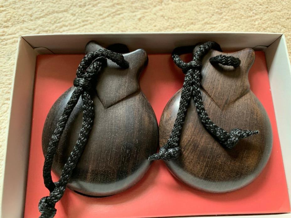 Lucero Tena Professional Castanets - Granadillo Negro - Size 7 - FREE SHIPPING