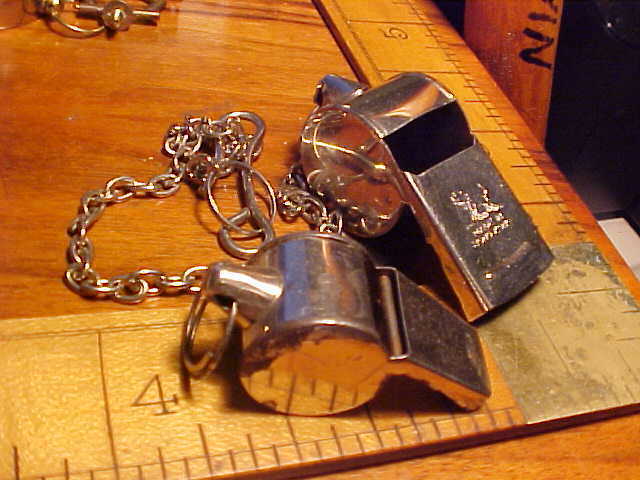 WHISTLE STAINLESS