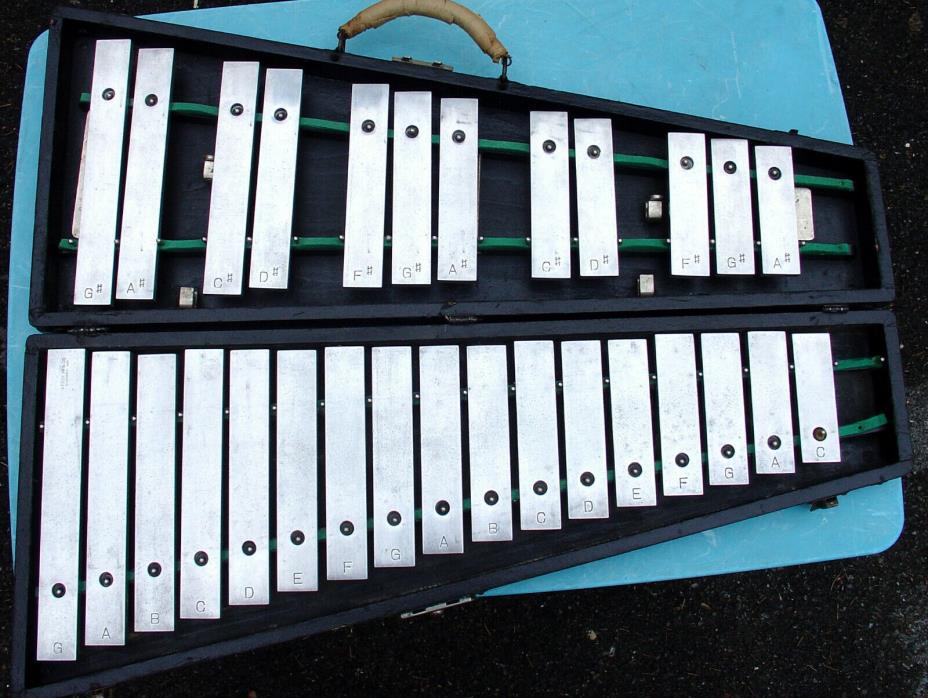 1920-30s Vintage LEEDY Orchestra Bells 1.25 Bars  2.5 octaves with origina case