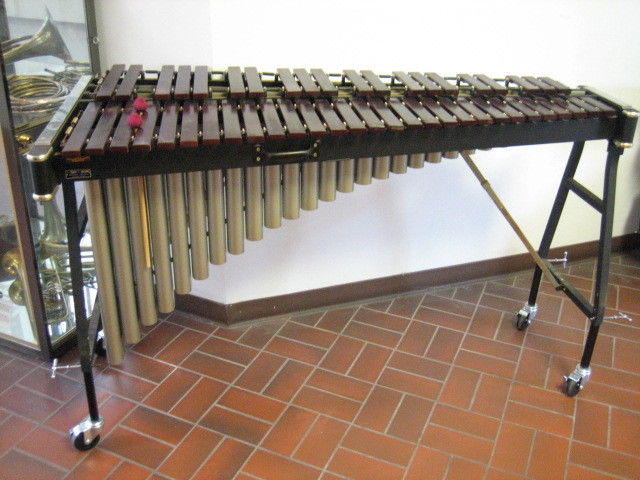 1968 VINTAGE MUSSER M-31 MARIMBA, NEVER SCHOOL OWNED, WITH HISTORY....