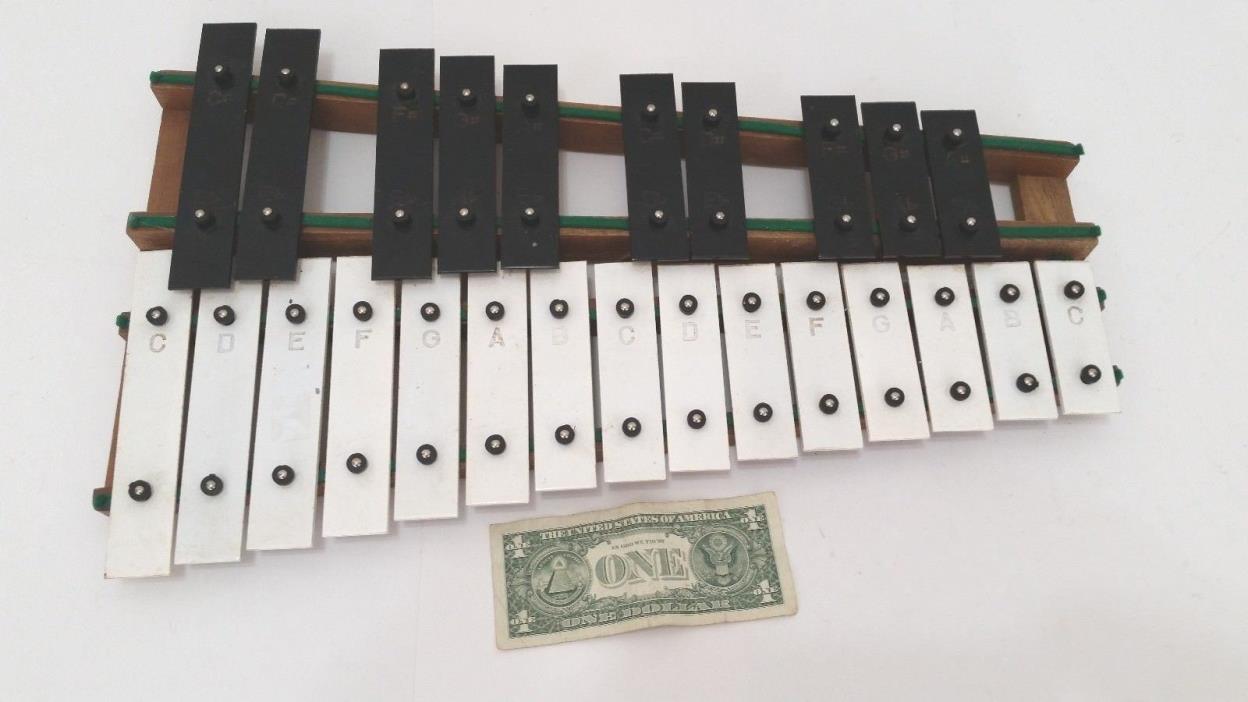 25 Key Xylophone - Student or Hobbyist - Metal On Wooden Base