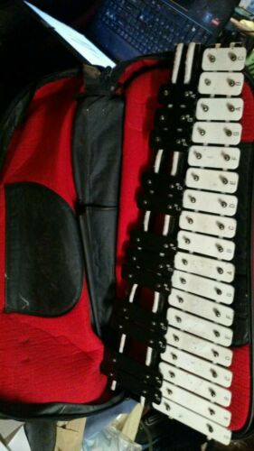 CB 700  Percussion Xylophone with soft case