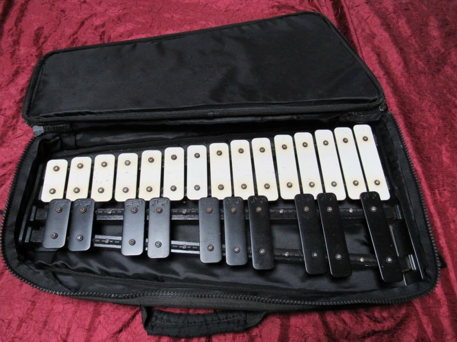 CB Xylophone 25 keys ,  Great working order