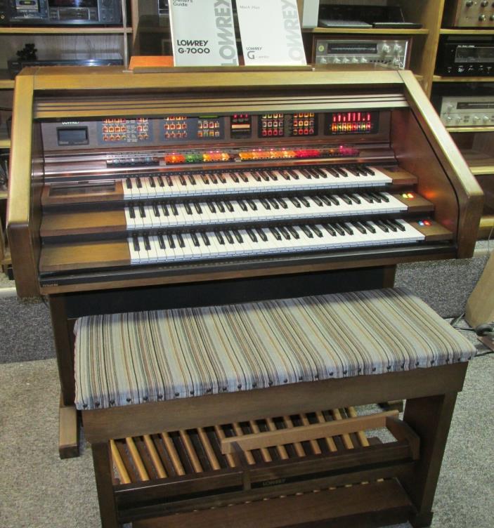 Vintage LOWREY G-7000 GX-361 Roll Top Organ w/Bench