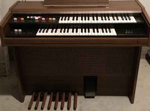 Electone B-5CR Organ By Yamaha