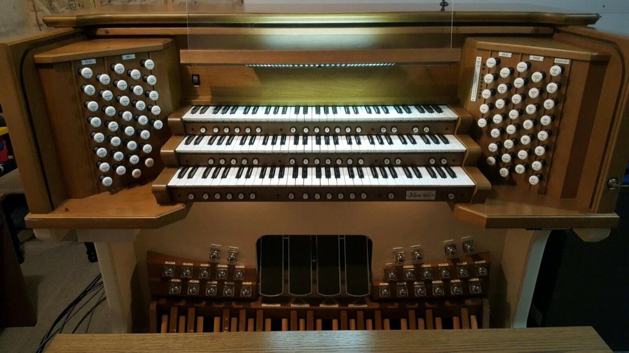 Custom, 3 Manual Allen Church Organ with 22 Channels of Audio