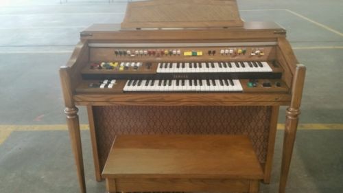 Vintage Yamaha Electone Organ with Bench And Music Books