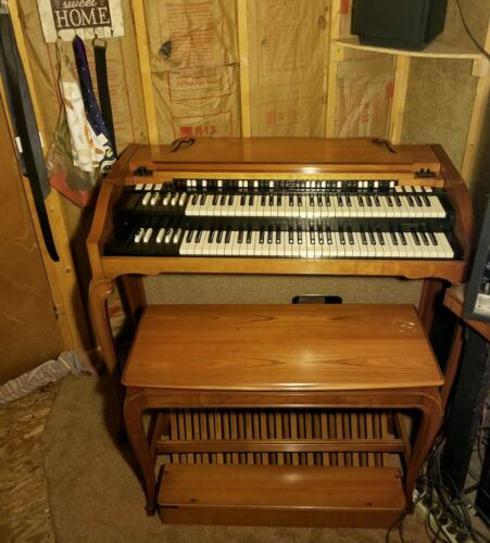 Hammond A-102 (1962) NO Leslie speaker or modified forLeslie.VERY good condition