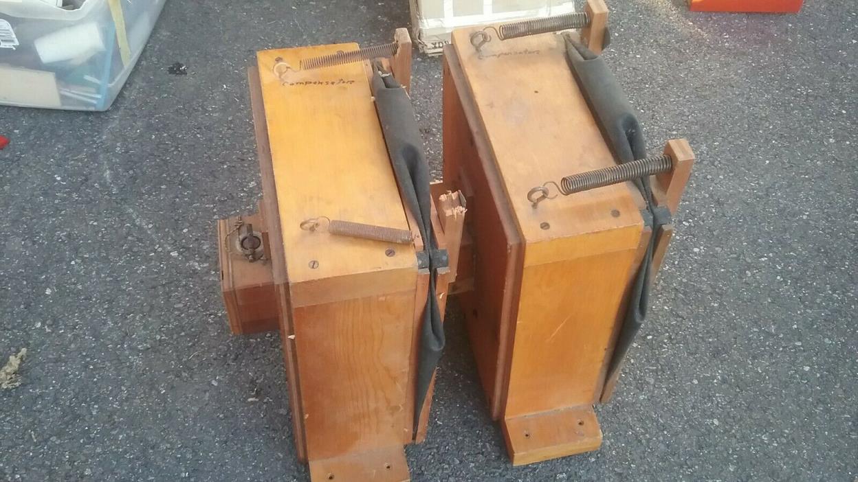 Pipe organ, low pressure, bellows :
