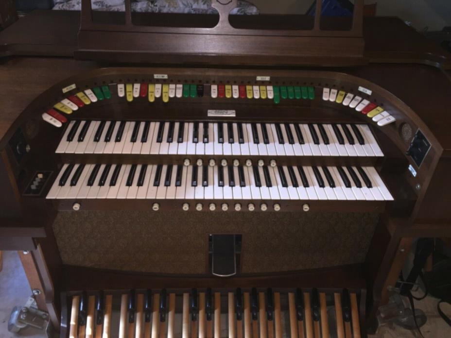 Allen Organ Digital Theatre Organ MDC31 with Bench and Pedalboard