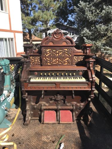 MASON AND HAMLIN PARLOR ORGAN PUMP STYLE 304 CIRCA 1873