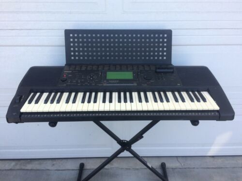 Yamaha Portatone Electronic Keyboard Piano PSR-520 Music Support