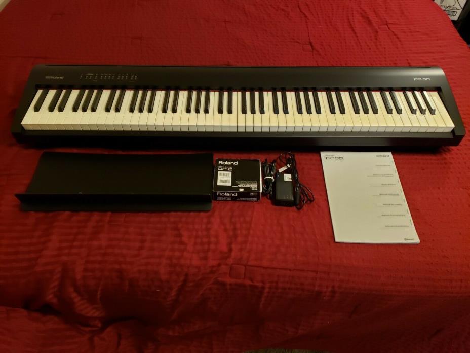 Roland FP-30 88-Key Digital Piano Keyboard - Black