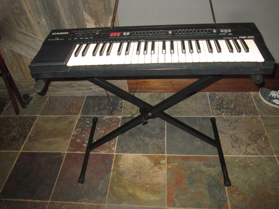 CASIO  Keyboard w/  FOLDING Stand PMP-300 WORKS GREAT