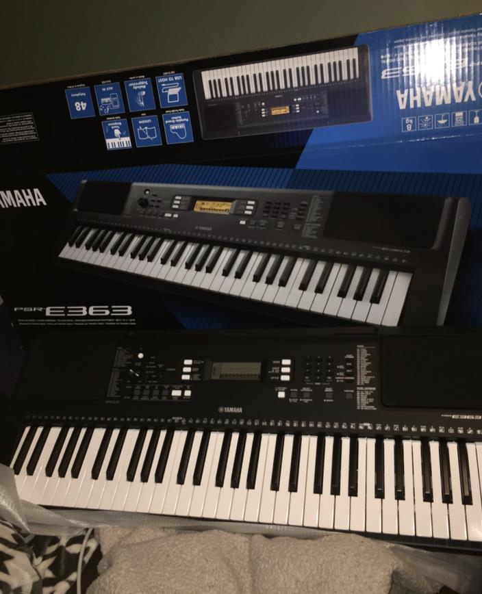 YAMAHA PSR E363