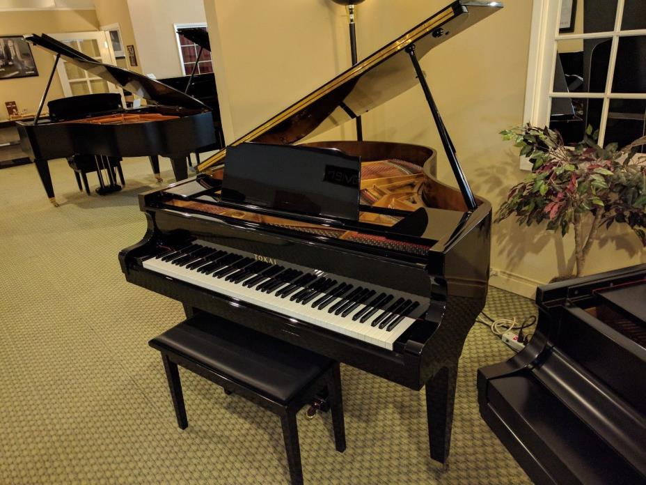 Tokai Baby Grand Polished Ebony