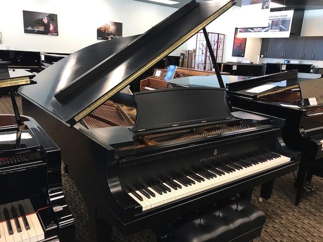 Steinway 1968 Model B 6'11 Grand Piano Ebony