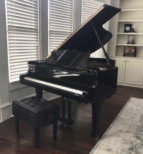 Yamaha G3 Grand Piano Polished Ebony with PianoDisc Player