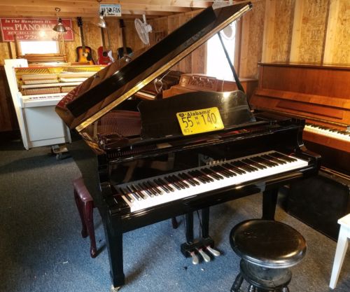YAMAHA C3 GRAND PIANO 6' 1/ PLAYED BY BIG CELEBS FREE DELIVERY E USA. GO FOR IT!