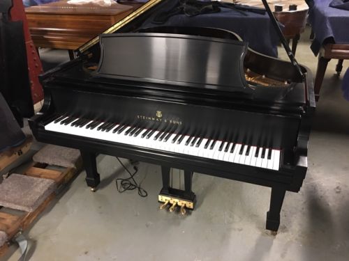 2005 BEAUTIFUL STEINWAY & SONS MODEL L GRAND PIANO SHOWROOM READY MADE IN 2005