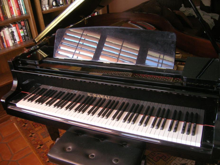 46 Kawai Baby Grand Piano, Excellent Condition Ebony  Local Pickup in Las Vegas