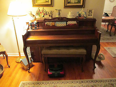 KOHLER AND CAMPBELL PIANO - LOCAL PICKUP ONLY
