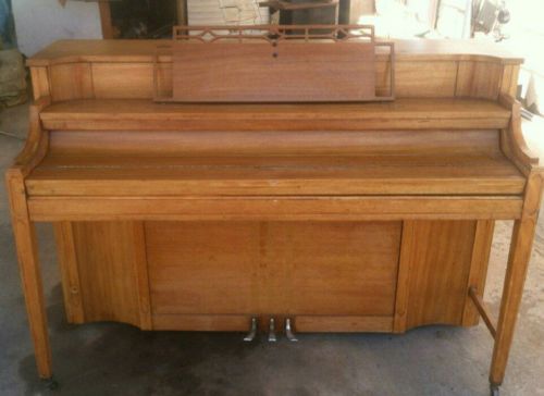 Kimball Furniture Console Uprigh piano in light oak finish preowned 1947