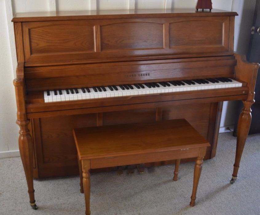 Young Chang Upright Studio Designer Piano and Bench Tuned Oak Cast Iron Harp