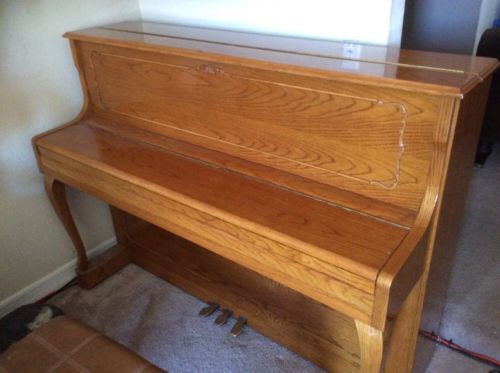 Schafer & Sons Upright Piano Model VS-44A