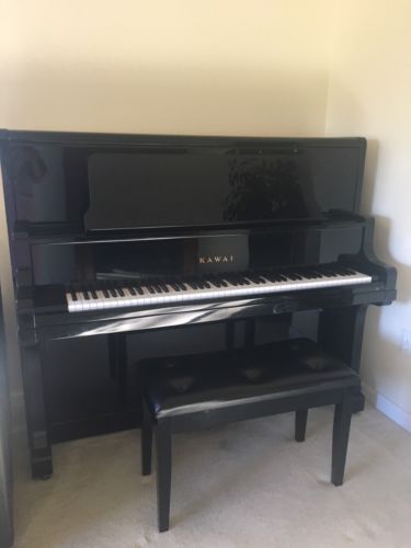 Beautiful Well- maintained Kawai Upright piano US 60 1985