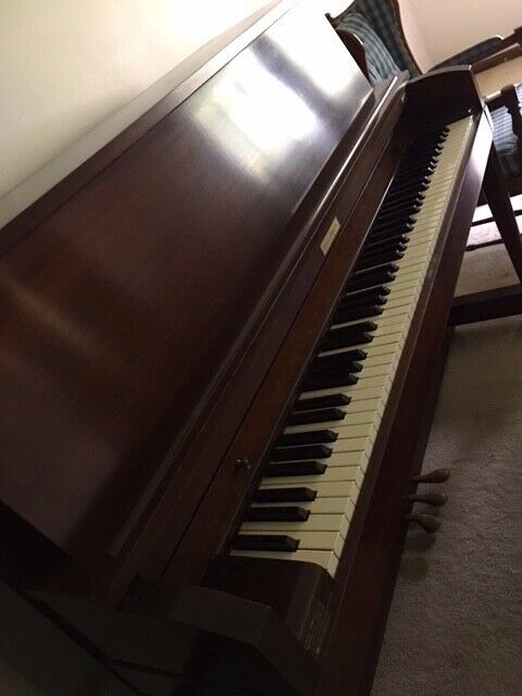 Baldwin Hamilton piano Excellent Condition From smoke free and pet free home