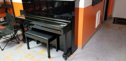 Black Lacquer Samick Upright Piano w/ Matching Seat / Bench
