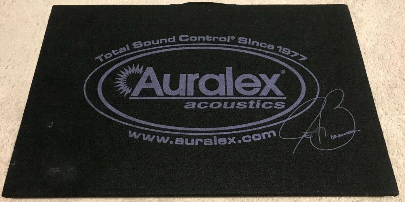 Auralex Great GRAMMA V2 Subwoofer Guitar Amp Isolator