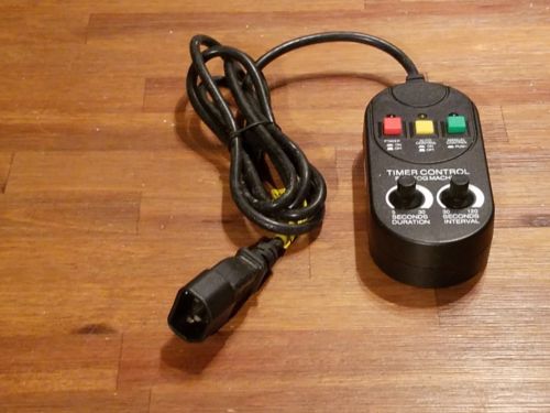 Timer Control for Fog Machine Model 25254 very good working condition. Clean.