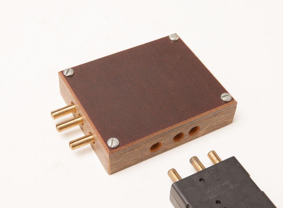 STAGE 3 PIN PLUG - Connector Splitter - 3 Female Inputs to 1 Male Output