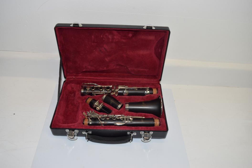 Accent Student Clarinet CL521P with Case