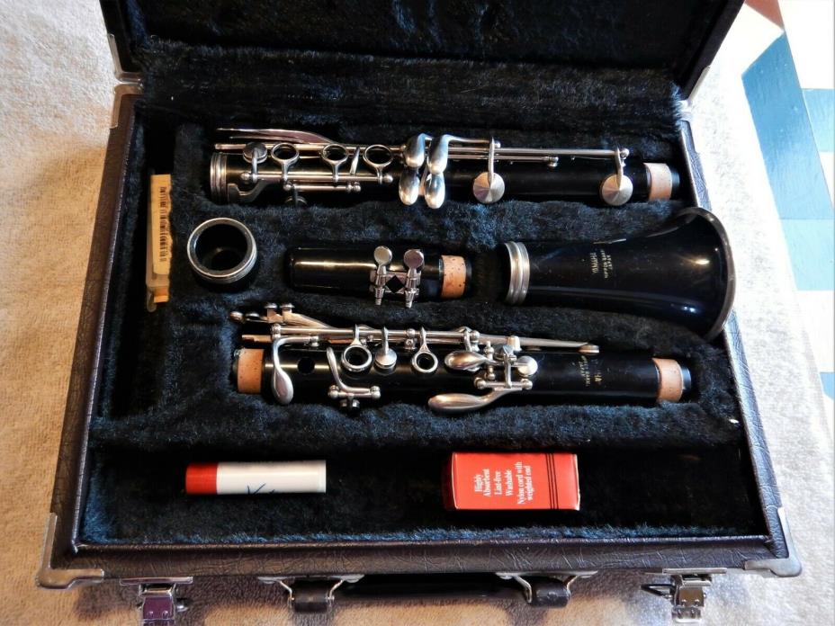 Yamaha YCL-26 Bb Clarinet - Completely Refurbished - ready to play. Plays great!