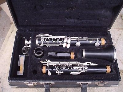 Vito V40 Bb Student Clarinet w Hard Case