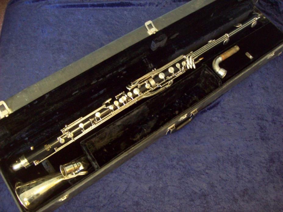 BUNDY SELMER U.S.A. CONTRA ALTO CLARINET + BUNDY CASE