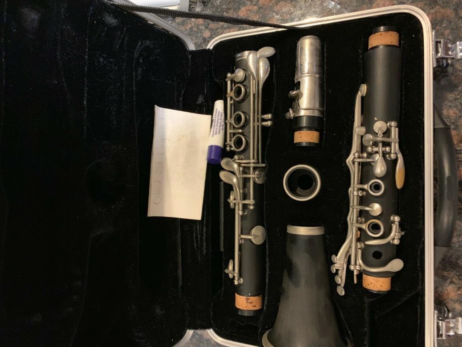 Sky USA Clarinet With Case