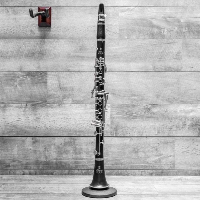 Yamaha Advantage YCL200 Student Clarinet Outfit USED