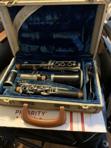 CLARINET VINTAGE RARE THIBOUVILLE FRERES M MASSON