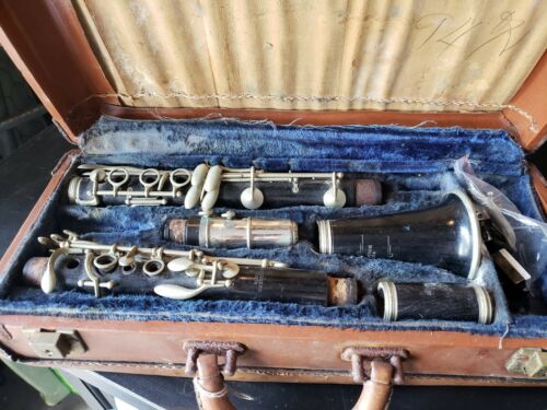 Alexandre Paris vintage Bb clarinet-made in Germany,hardshell case