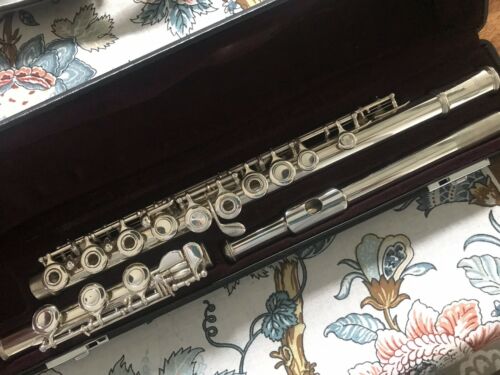 Yamaha 461(=462) Solid Silver Flute