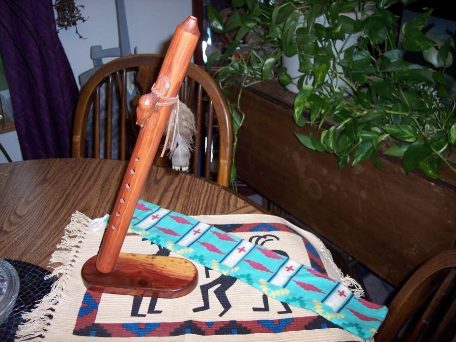 NATIVE AMERICAN FLUTE,BEAR SPIRIT, WOOD,  BAG,  STAND,  INSTRUC. & CD, SIGNED.